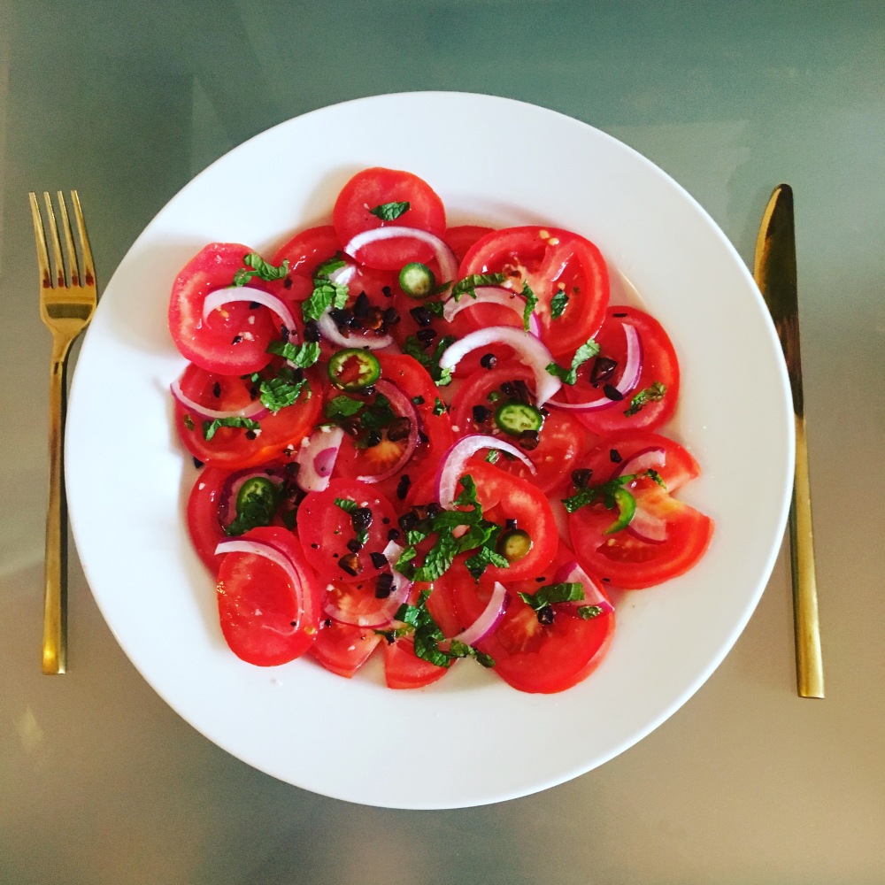 Tomato salad with almond oil